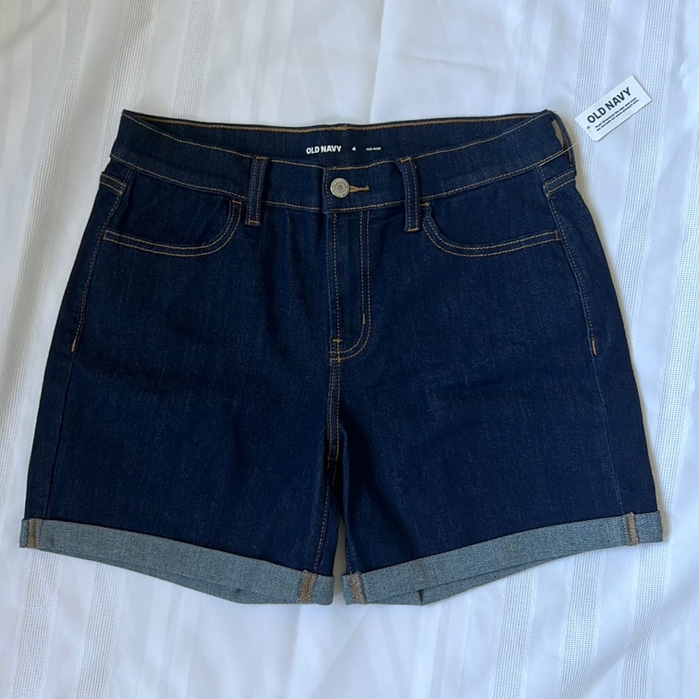 Old Navy | Size 4 Dark Wash High Rise Jean Shorts for Women with 7-inch Inseam